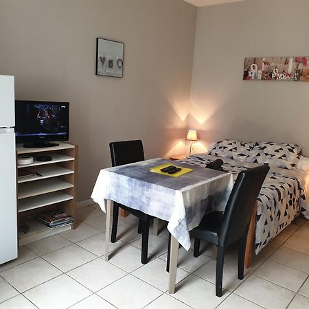 Appartements Danciu Jonzac Extérieur photo